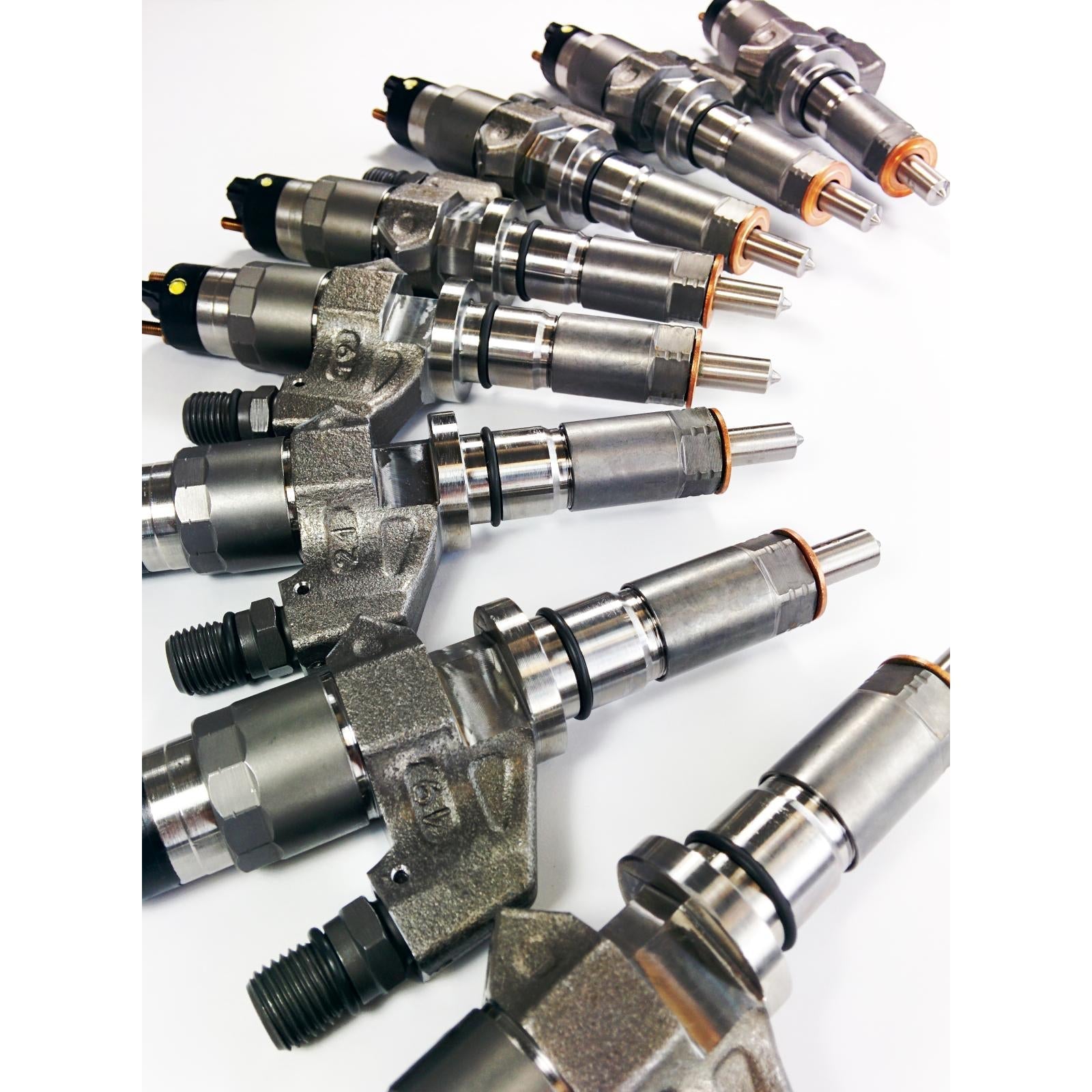 2001-2004 Duramax New Injector Set Economy Series (DDPNLB7-ECO)-Performance Injectors-Dynomite Diesel-Dirty Diesel Customs