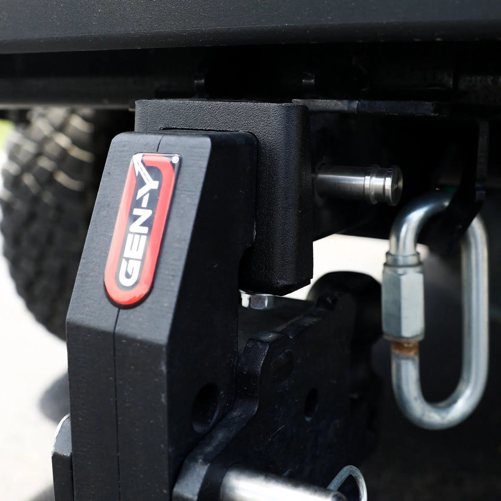 Universal Anti-Rattle Hitch Tightener (GH-1022XX)-Towing Accessories-Gen-Y Hitch-Dirty Diesel Customs